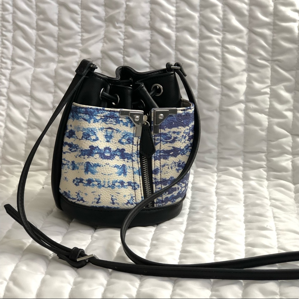 Danielle Nicole Cross Body/Mini Bag